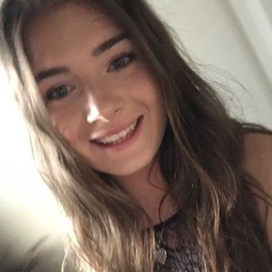 Meet your Posher, Vivian